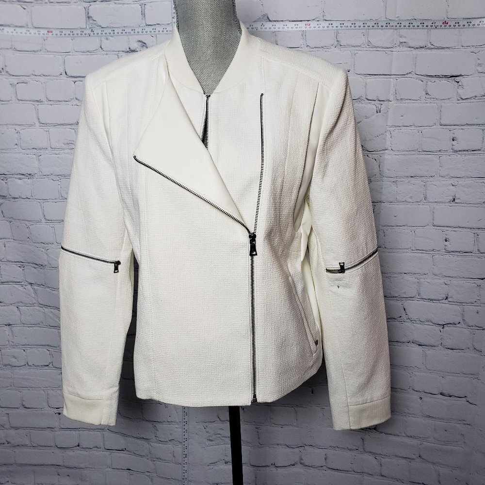 BCBG Maxazria Dru White Jacket with Zippers NWT size Large